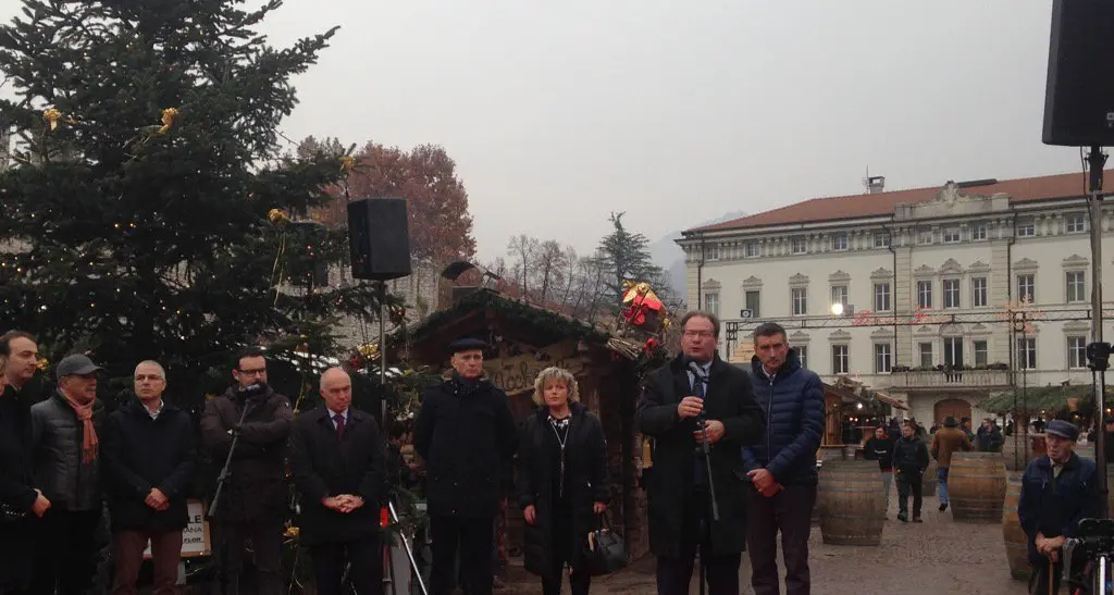 Mercatini di Natale, inizia lo spettacolo A Trento si parte domani. Tutte le date