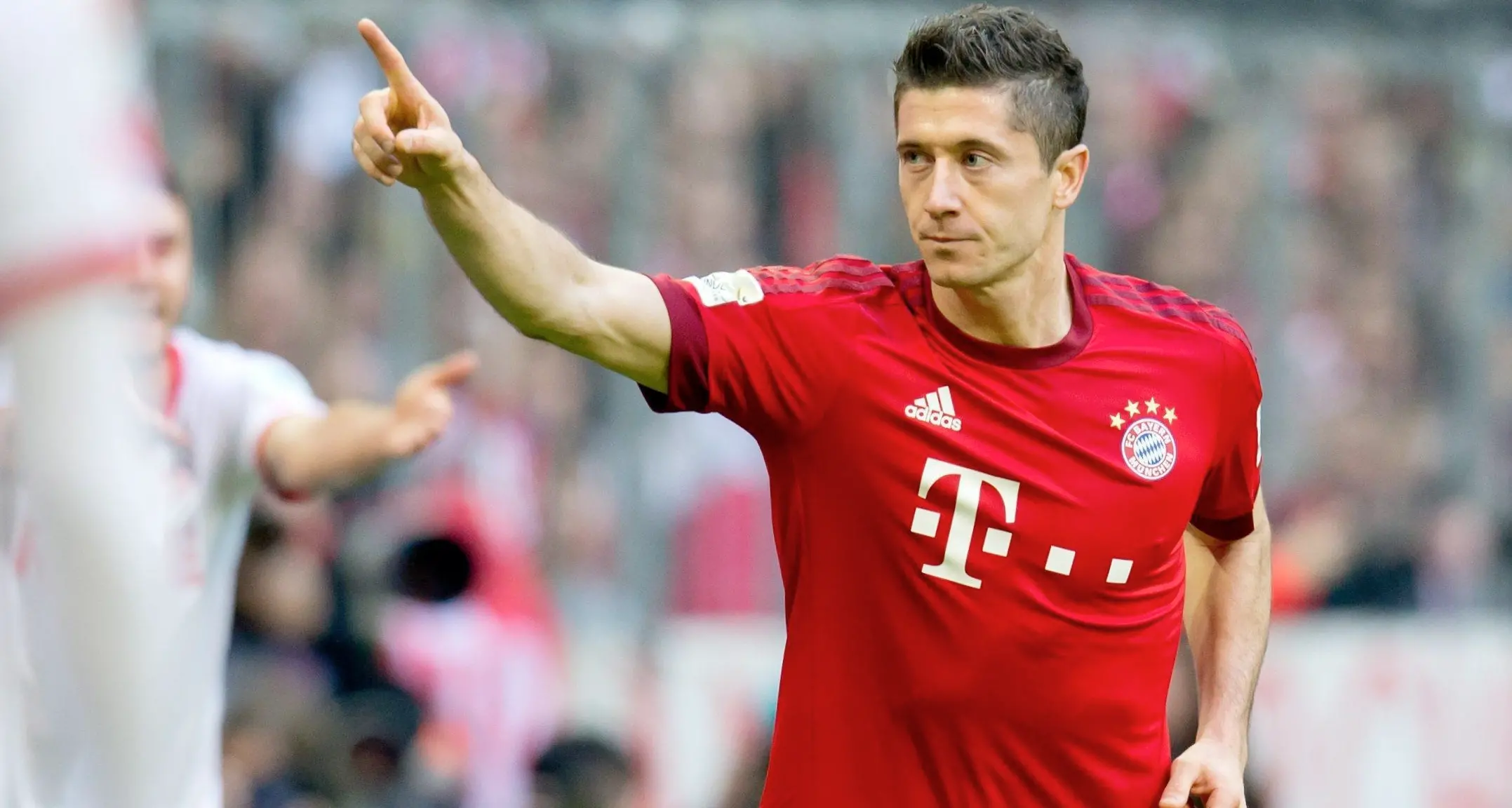 Il Bayern Monaco alla millesima vittoria in Bundesliga per i giocatori di Pep Guardiola è una passeggiata