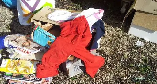 L'abbandono dei rifiuti. Una vera piaga in paese