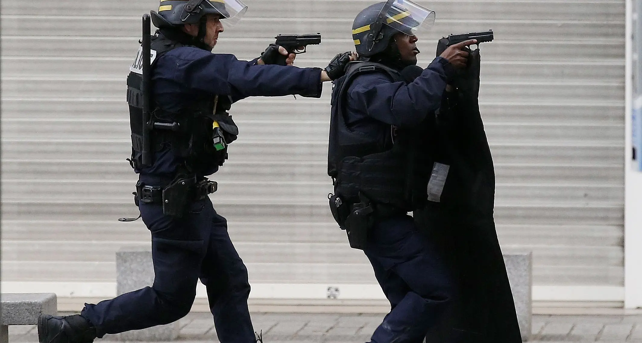 Allarme a Parigi: in corso una presa d'ostaggi Forze speciali sul posto