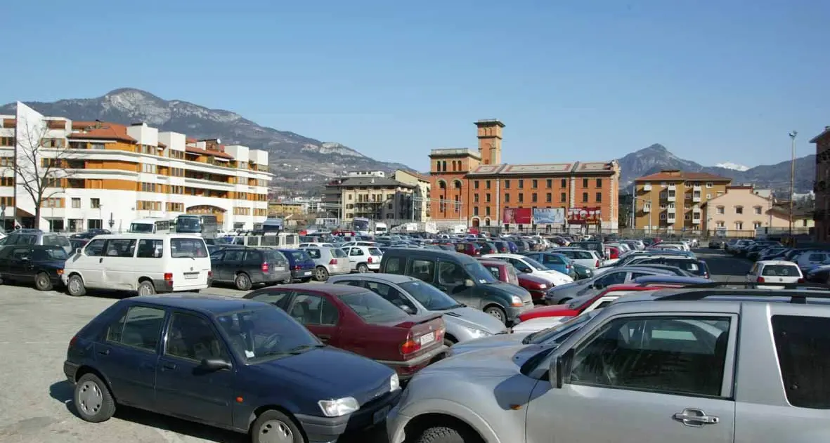 Arriva il luna park, chiuso il parcheggio Sanseverino a Trento