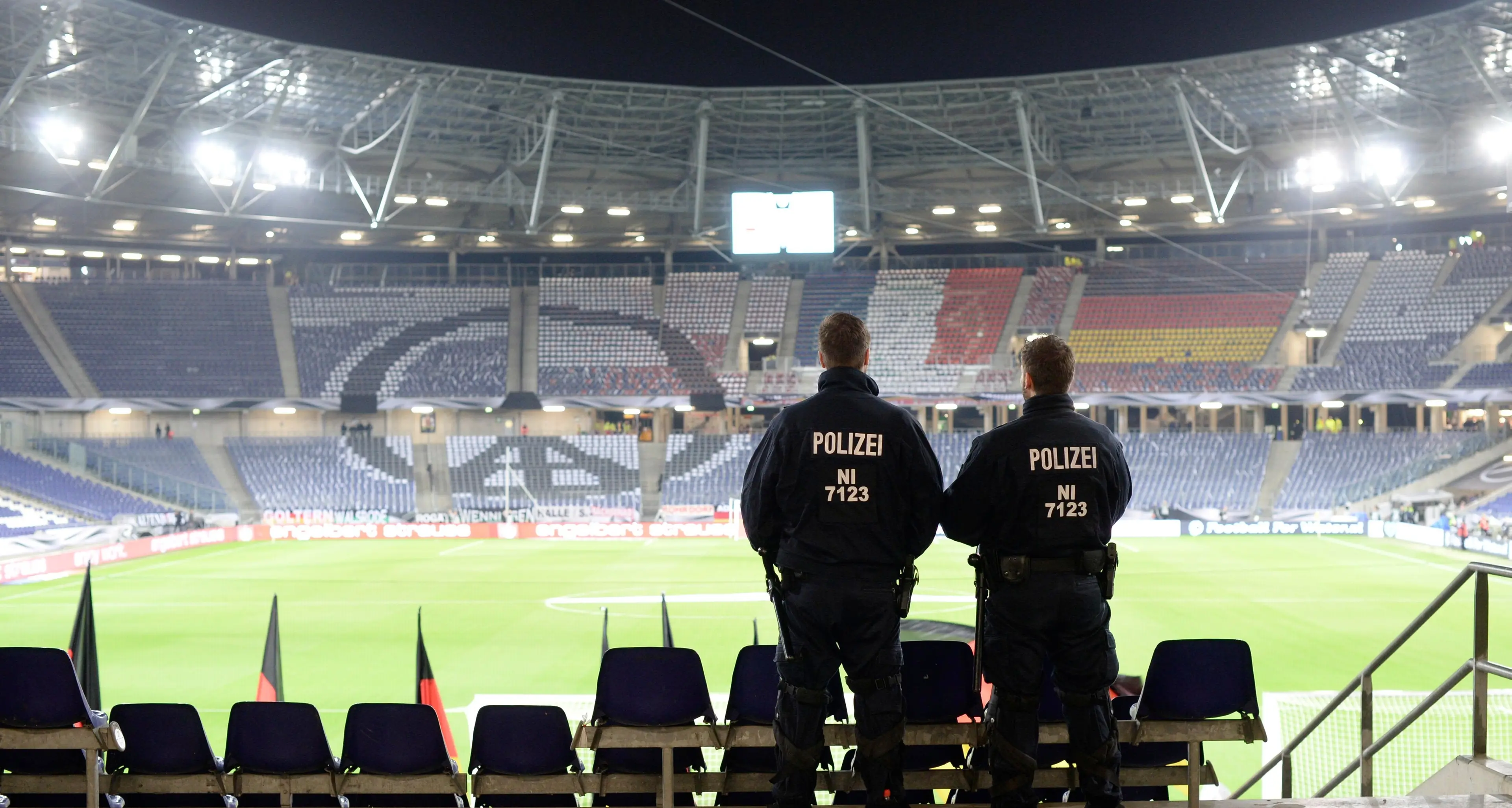 Il calcio europeo (blindato) cerca di ripartire
