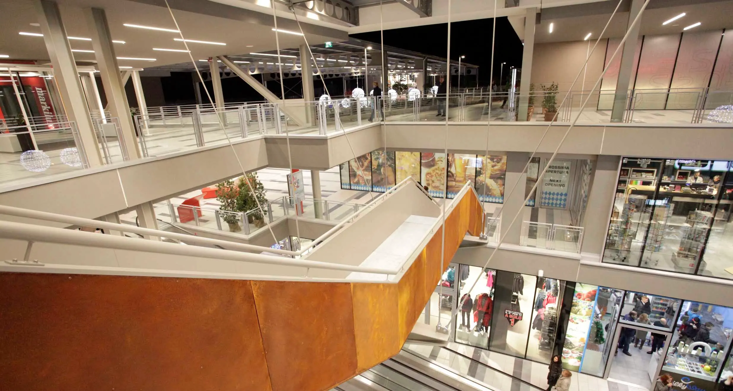 Apre il «Blue Garden» Shopping in 40 negozi