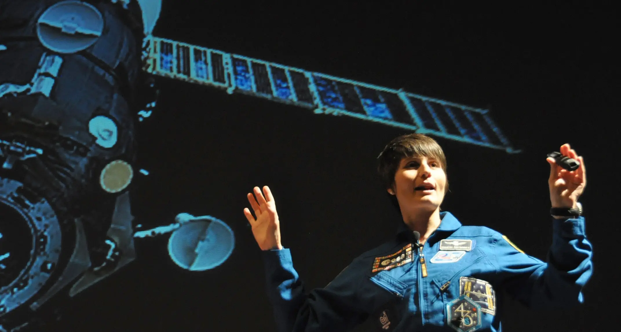 Astrosamantha conquista gli studenti trentini
