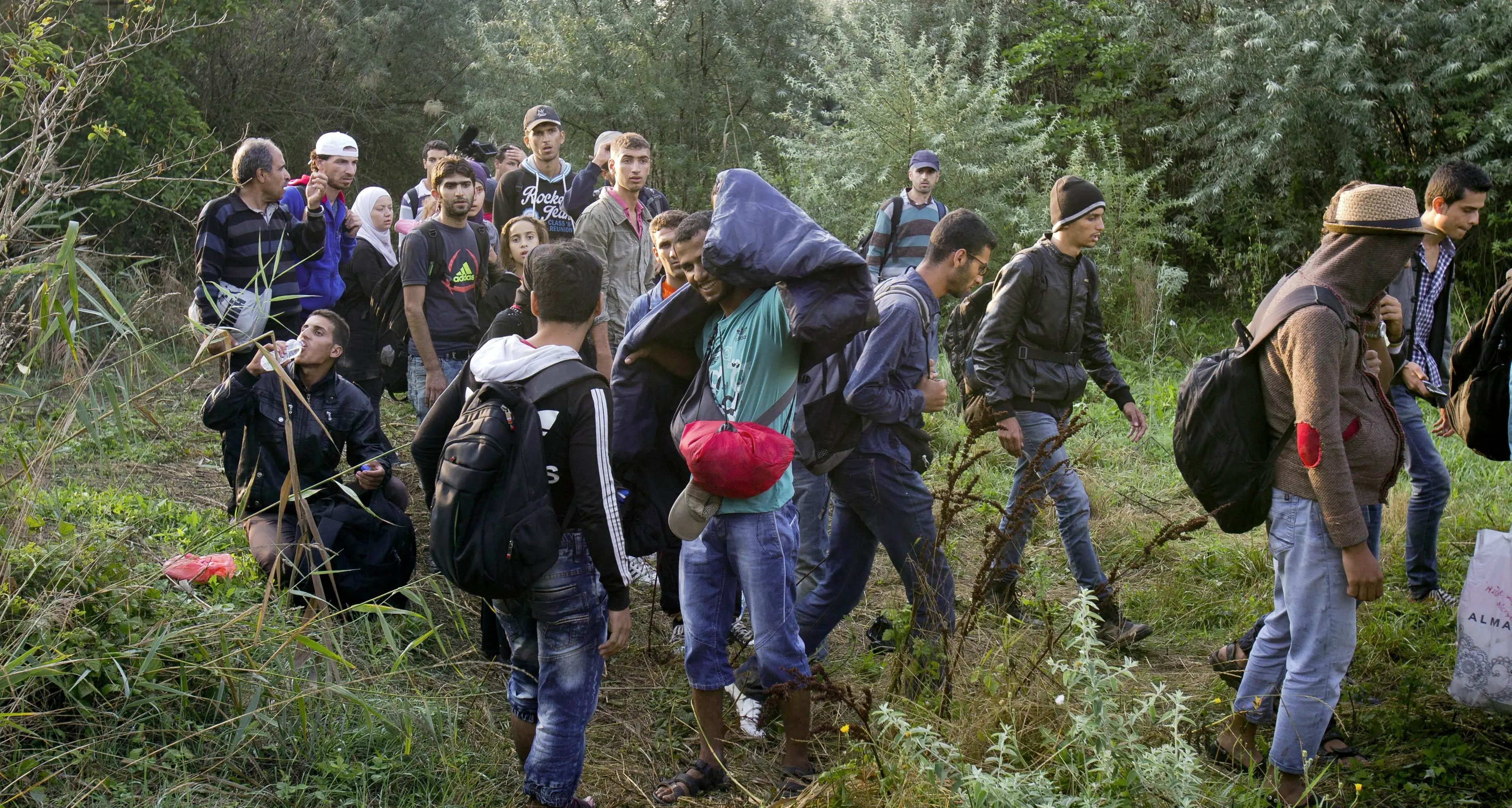 Profughi, l'Ungheria chiude il confine: ora rotta sulla Slovenia