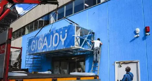 Gigajoy pronto ad aprire. In 500 in fila per un posto