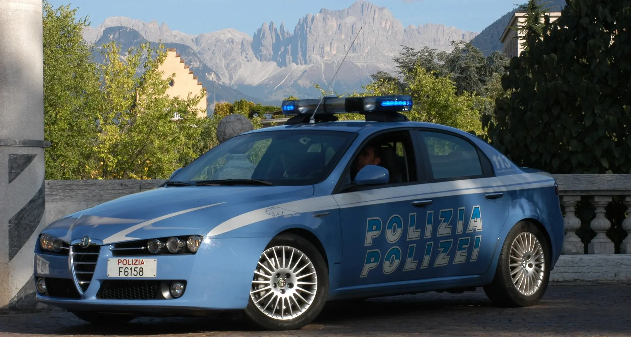 Ruba 150 pacchetti di sigarettearrestato nel rifugio di fortuna