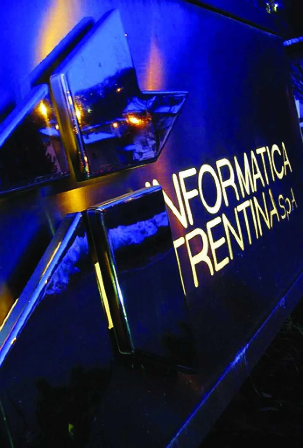 Informatica Trentina, allarme per il futuro di 320 lavoratori