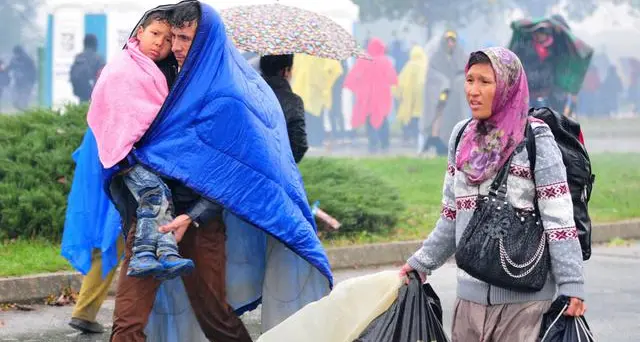 Profughi nella Caserma Bando per l'accoglienza
