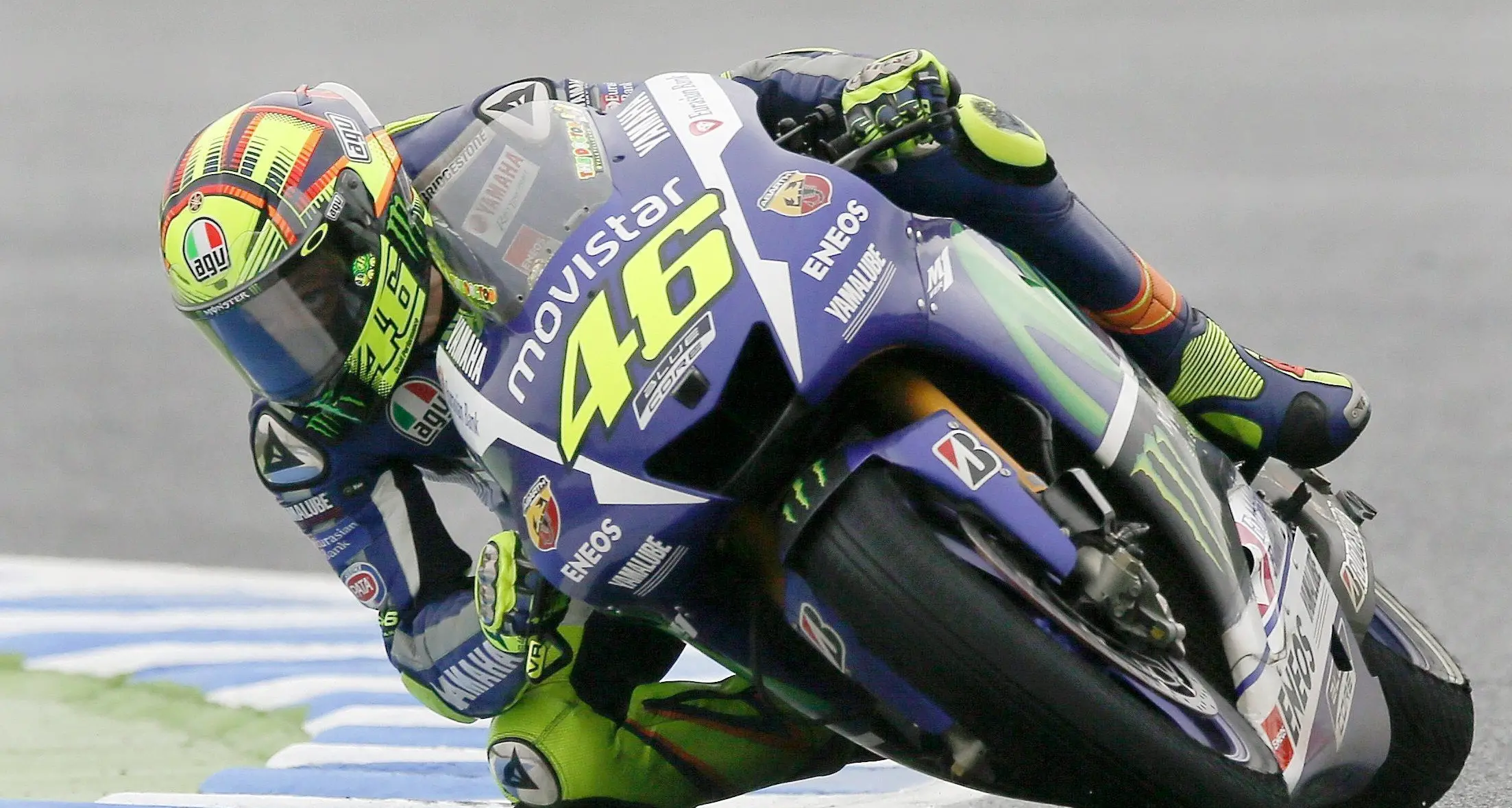 Pedrosa in pole a Sepang Rossi 3° davanti a Lorenzo