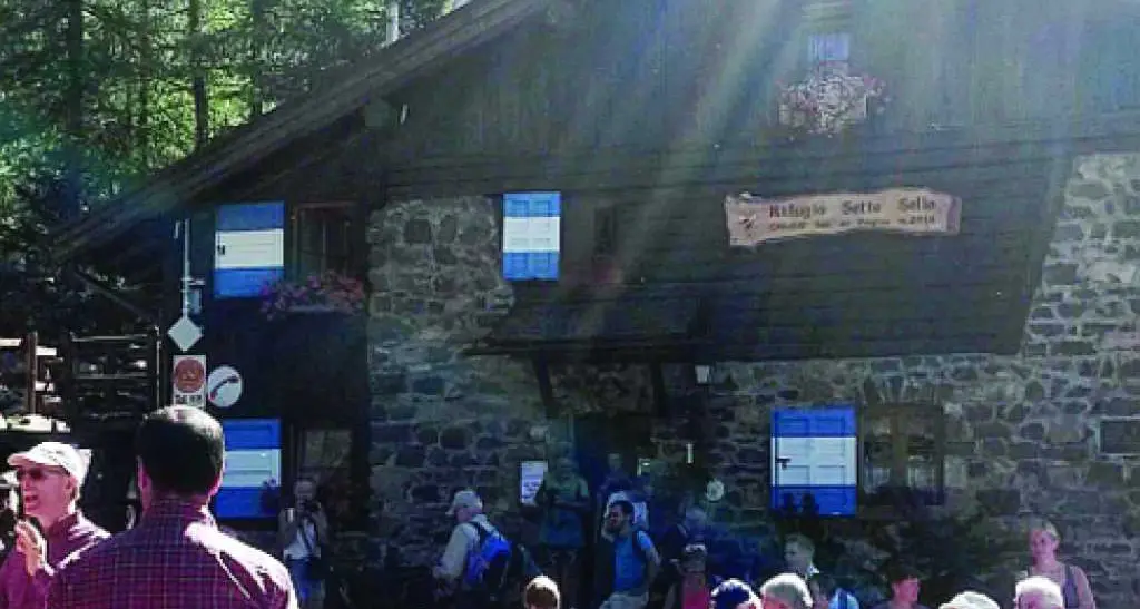 In molti al Sette Selle per i 40 anni del rifugio