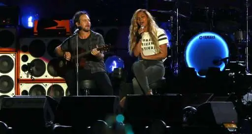 Global Citizen a New York, sul palco i Pearl Jam