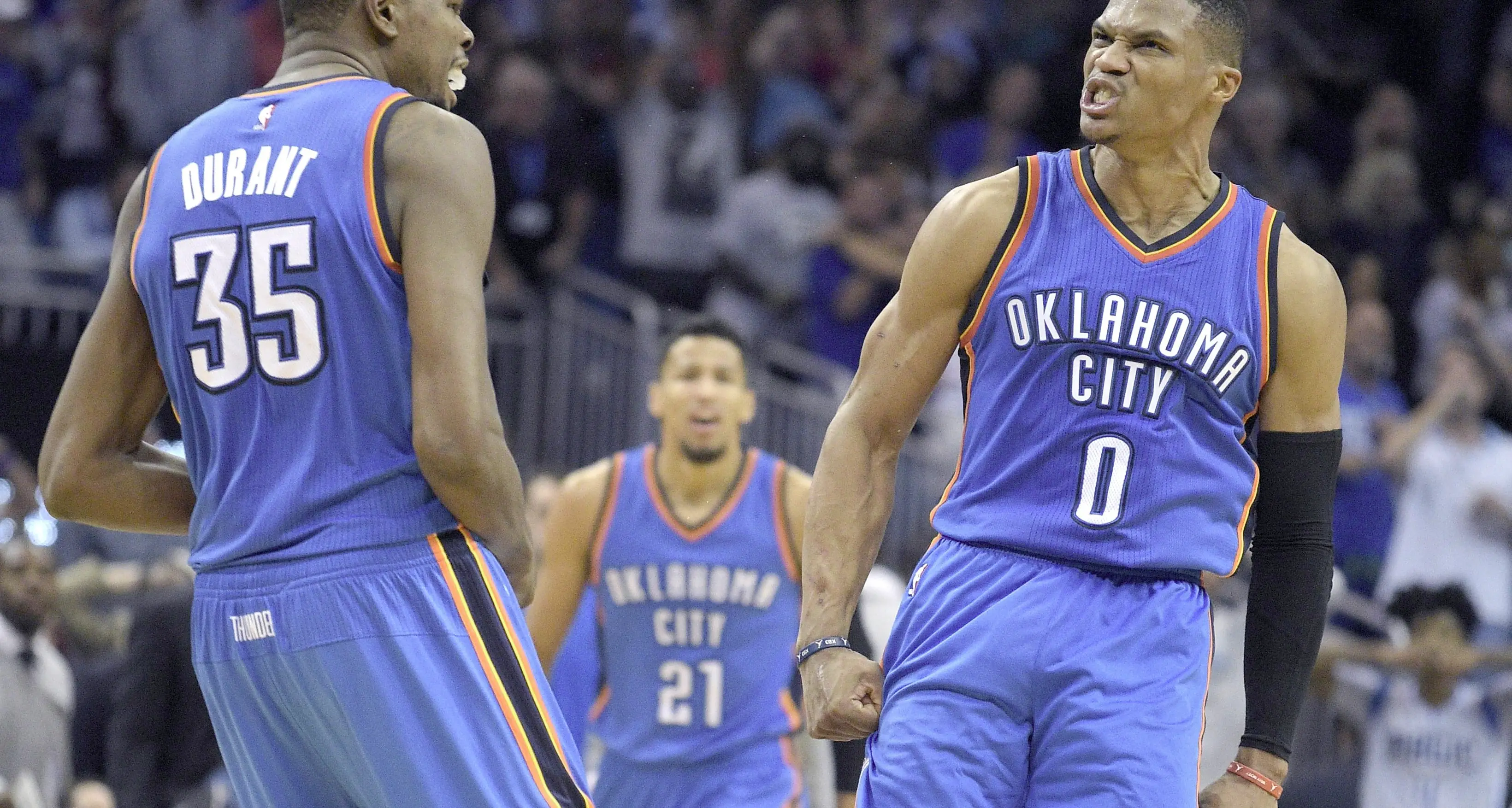 Basket Nba: Belinelli ok, Gallinari e Bargnani ko, Oklahoma sulle ali di Westbrook e Durant