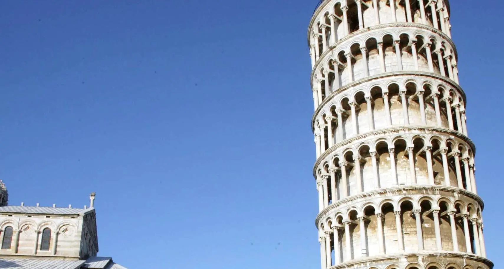 Il sindaco di Pisa: Ok al metal detector anti-terrorismo per la Torre