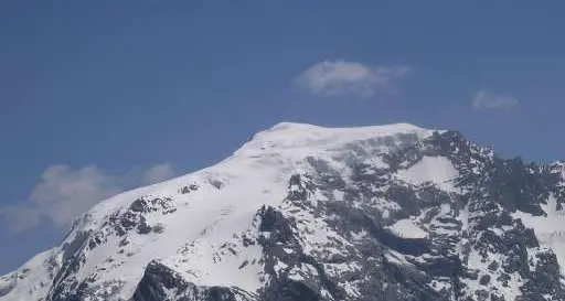Grande Guerra: il Gran Zebrù «restituisce» una baracca di soldati