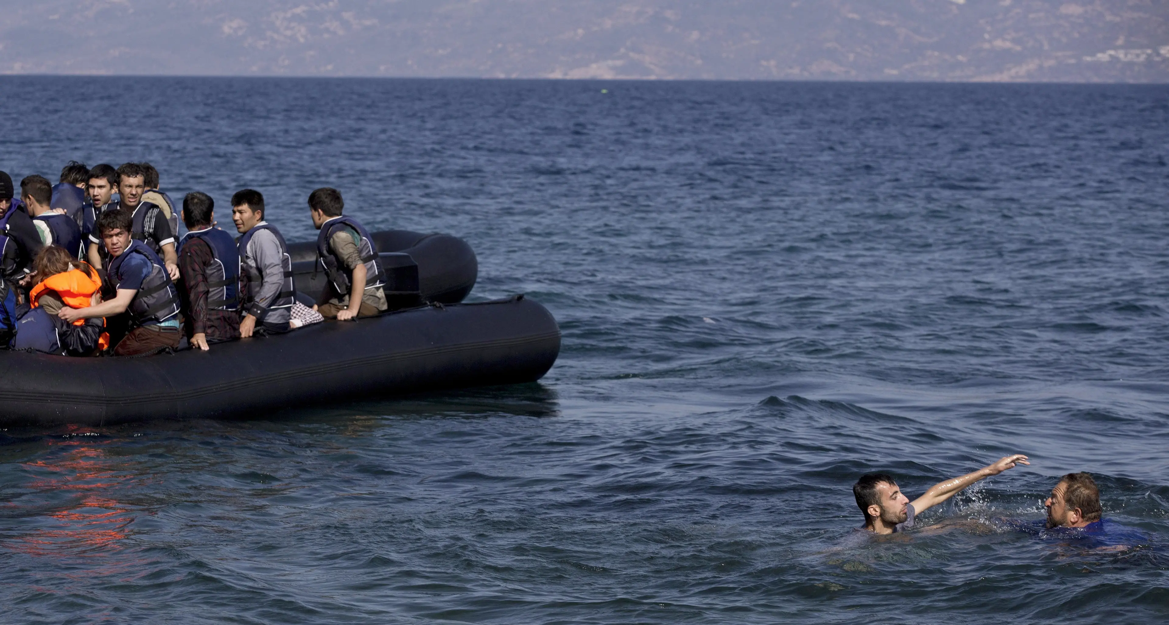 Canale di Sicilia, soccorsi 300 siriani partiti dall'Egitto