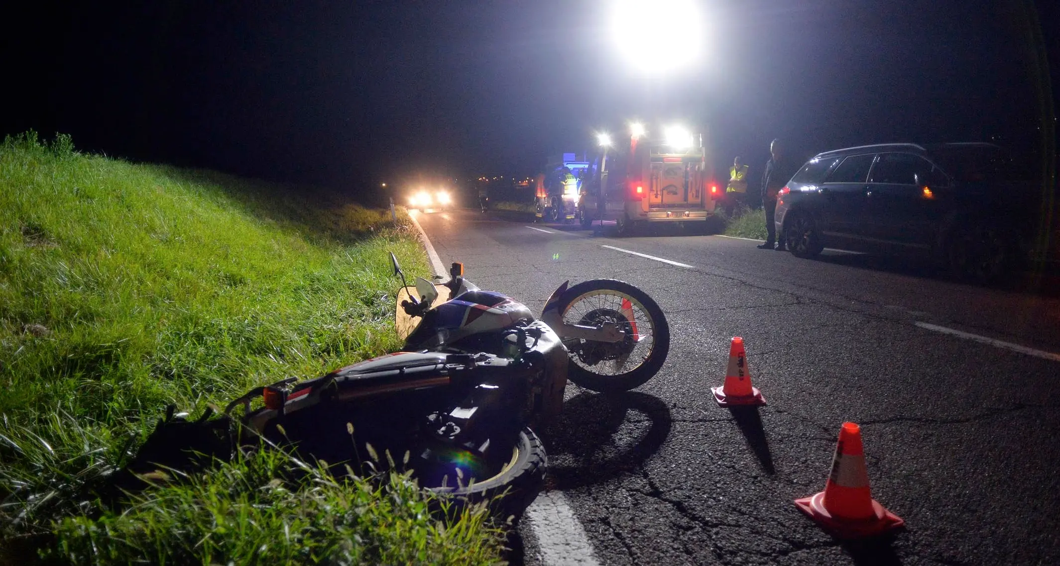 Acquaviva, investe capriolo Ferito un motociclista