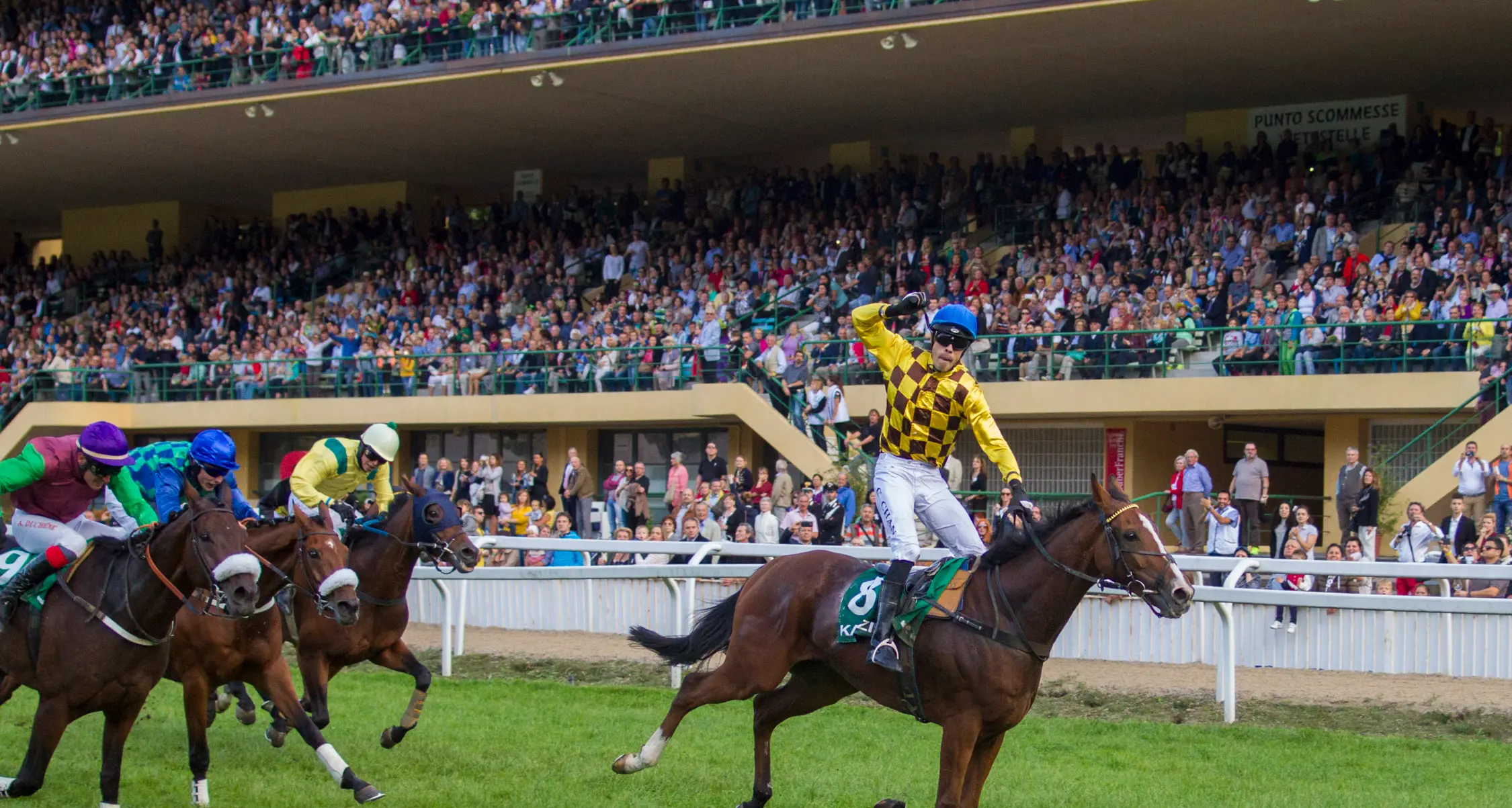 Il Gran Premio di Merano al tedesco Kazzio montato da Cevin Chan