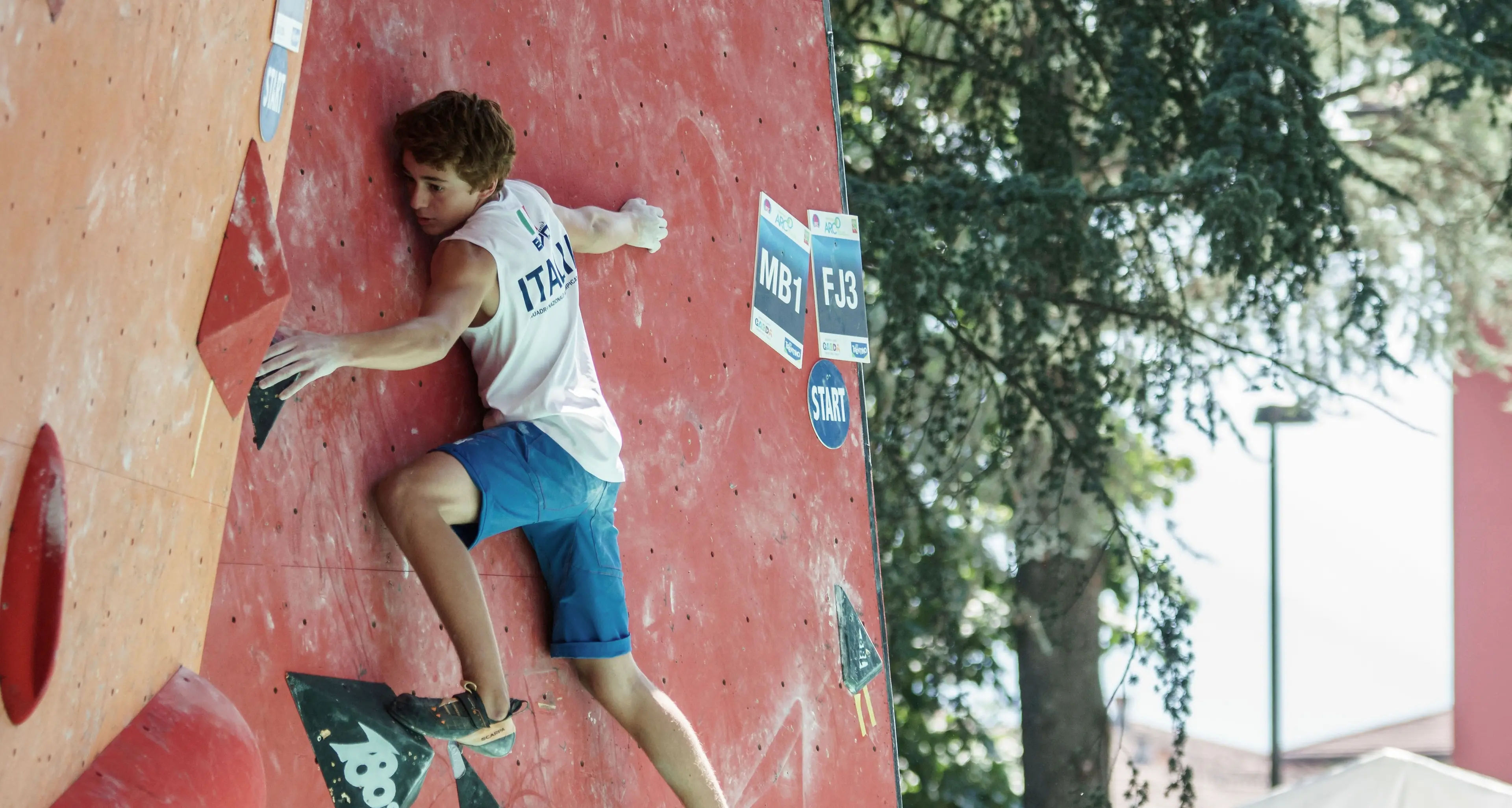 Torna ad Arco l'arrampicata sportiva su parete artificiale