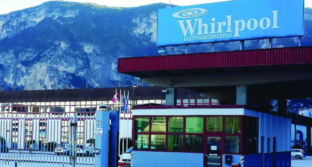 All'ex Whirlpool arrivano 250 posti Da Vetri Speciali 41 milioni