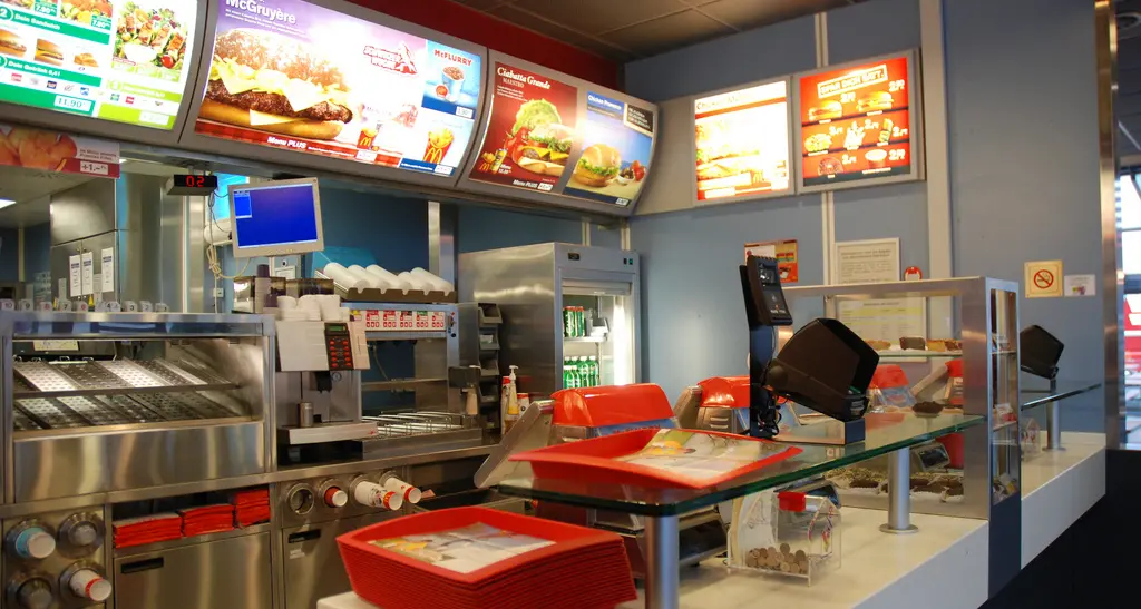 Giovane altoatesino diventa fornitore di mele per McDonald's