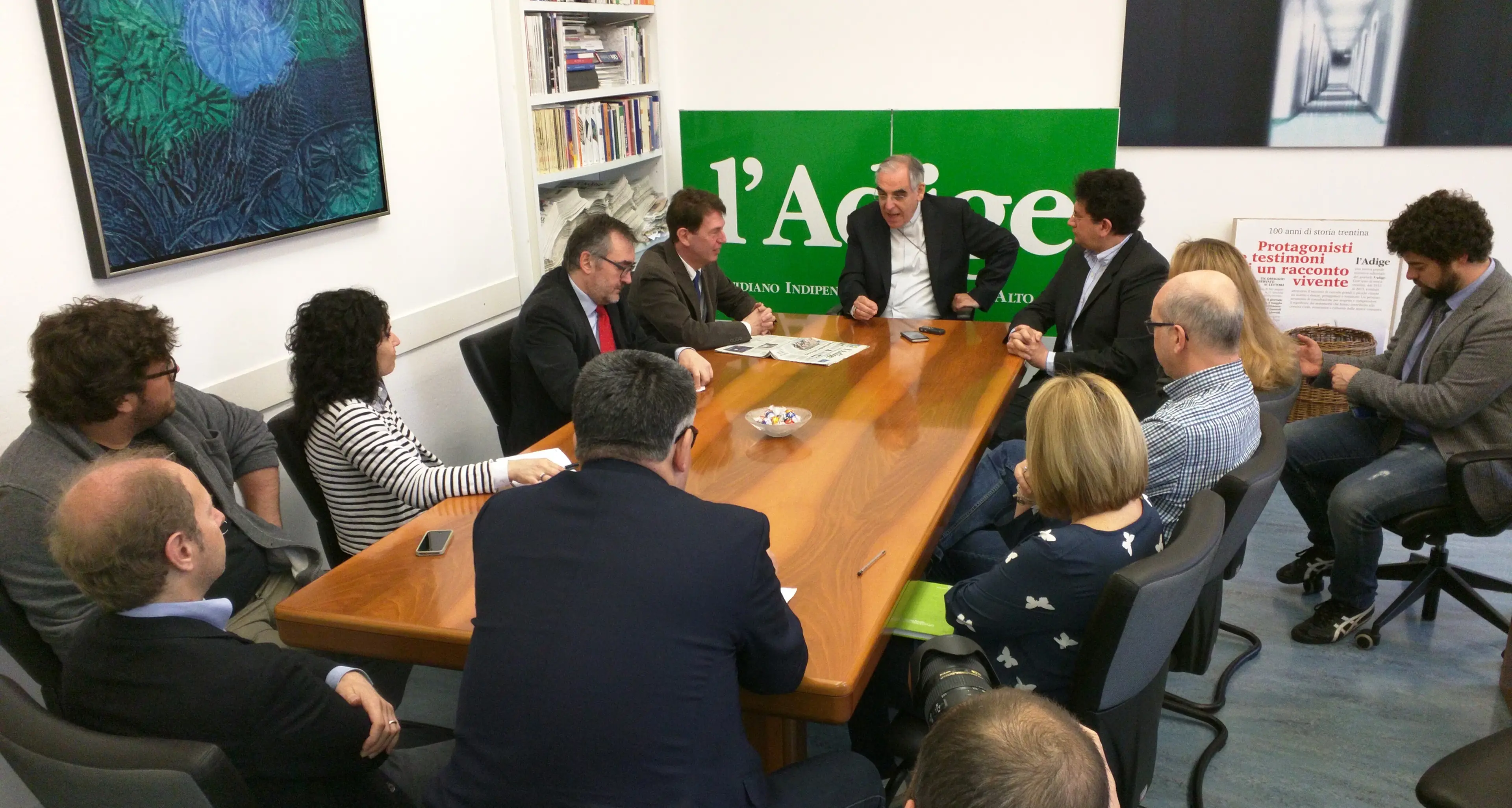 Il nuovo vescovo di Trento Tisi in visita all'Adige