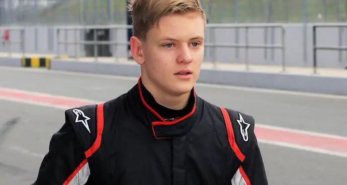 Misano, esordio con vittoria per Mick Schumacher