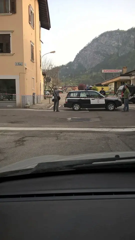 Dimentica la valigetta: è allarme bomba