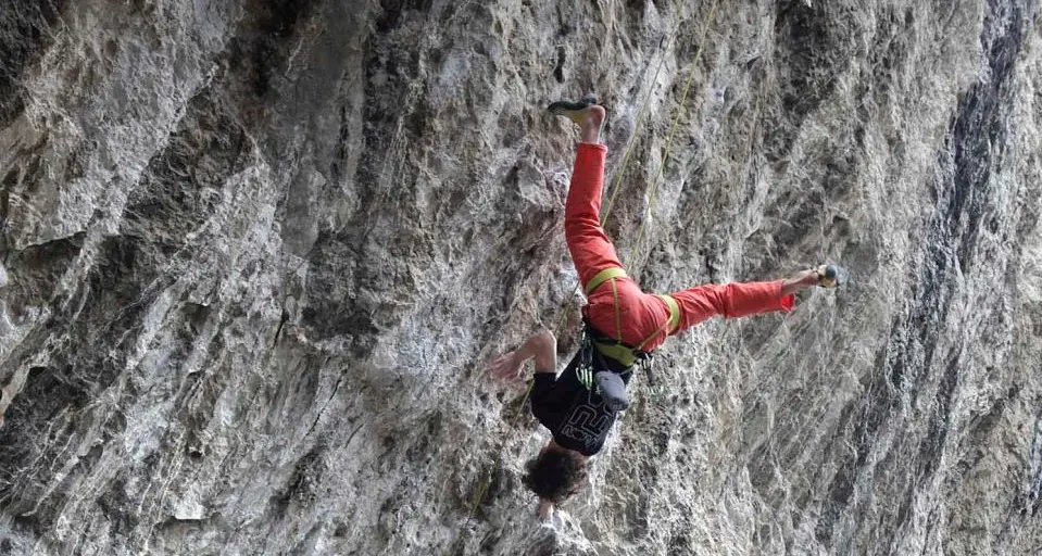 Ecco Adam Ondra, il Mozart dell'arrampicata Porterà il nome del Garda nel mondo - Video