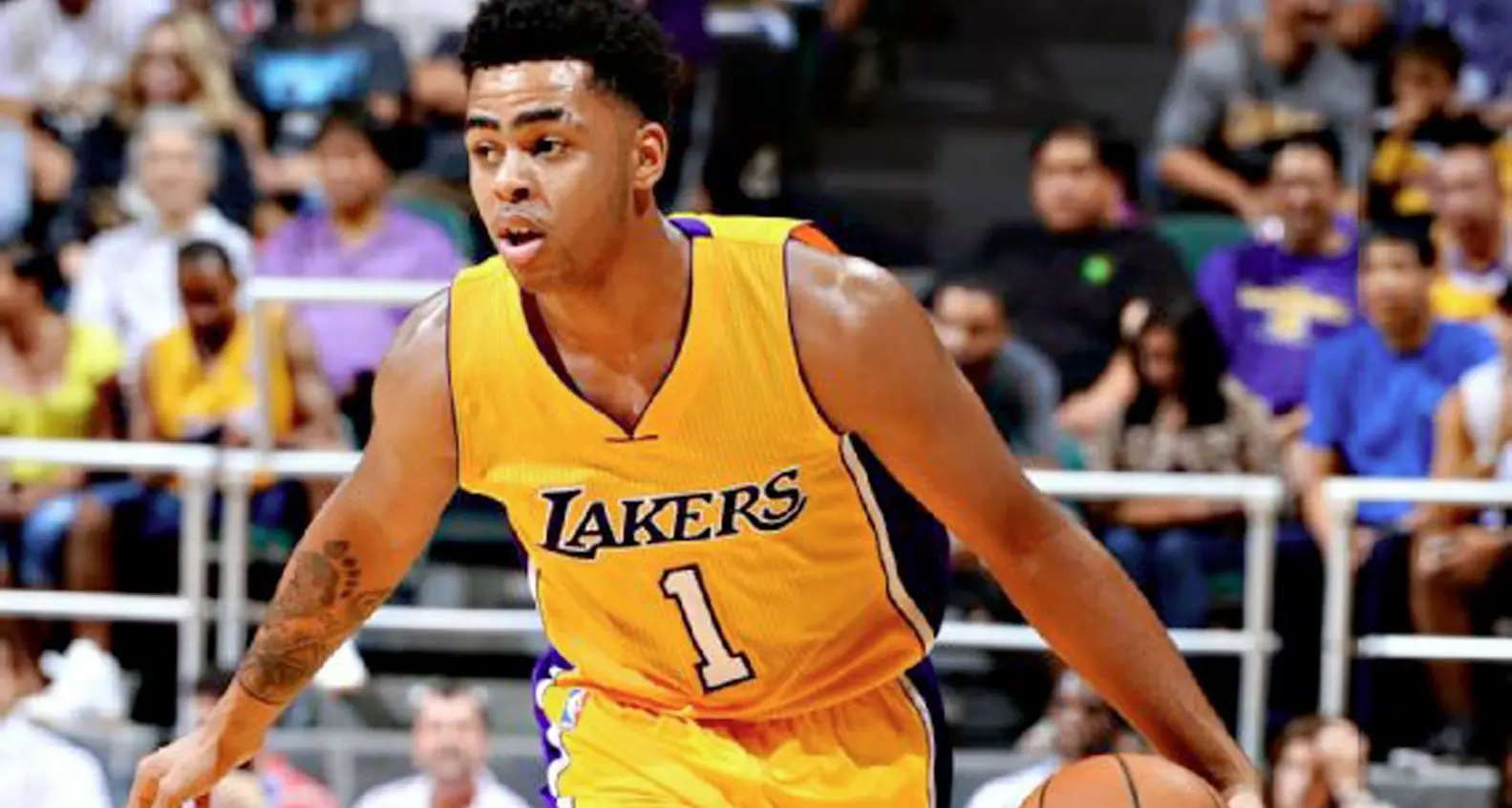 D'Angelo Russell fa sul serio, Stephen Curry rischia