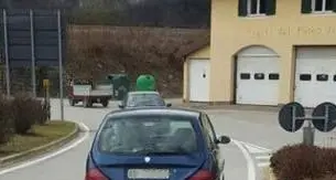 Contromano a Castelnuovo, incidente evitato per poco