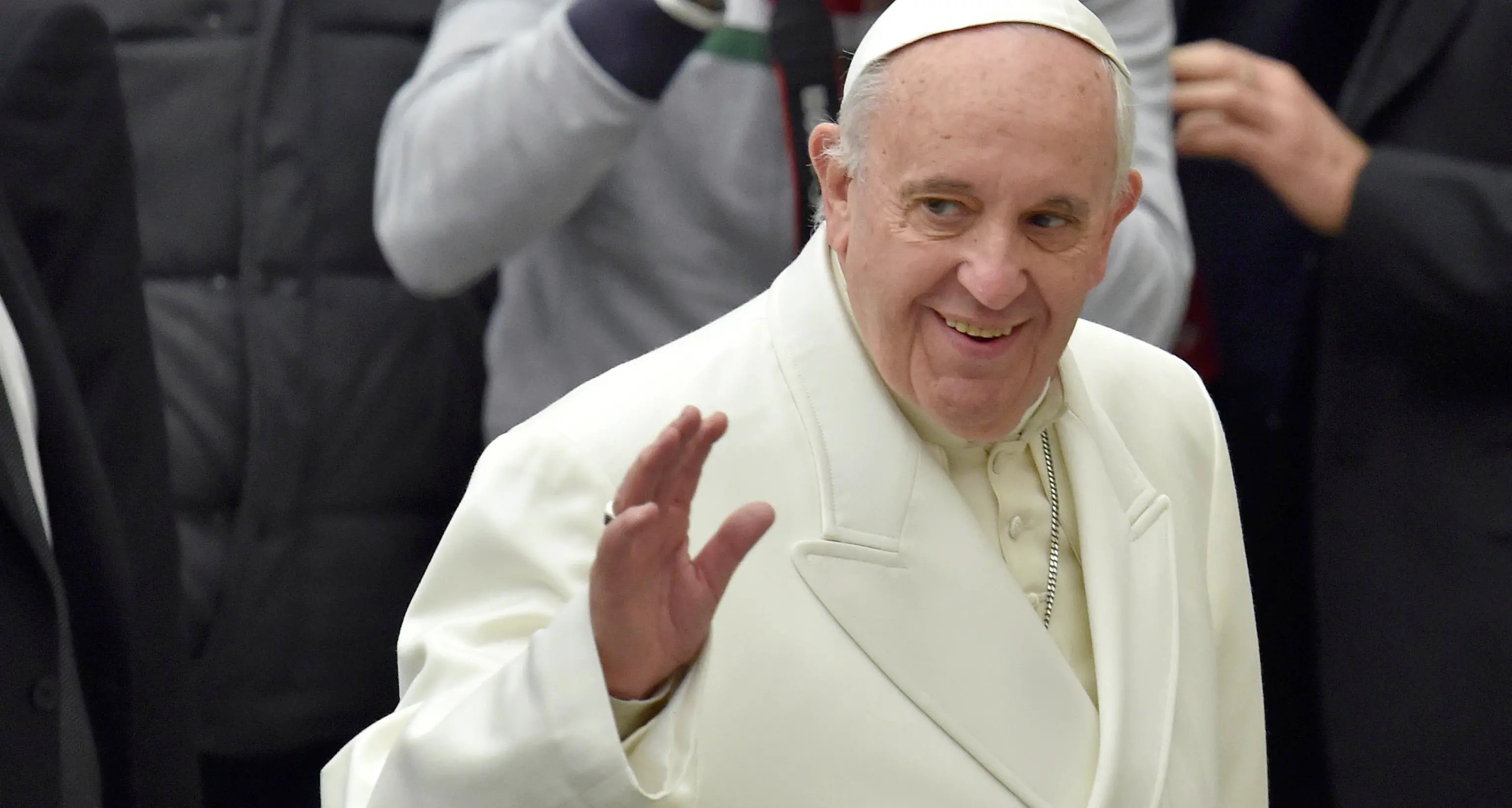 Papa Francesco: «Basta chiedere soldi per le messe»