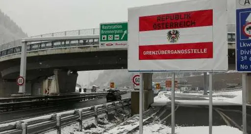 Immigrati al Brennero «Chiusura possibile»