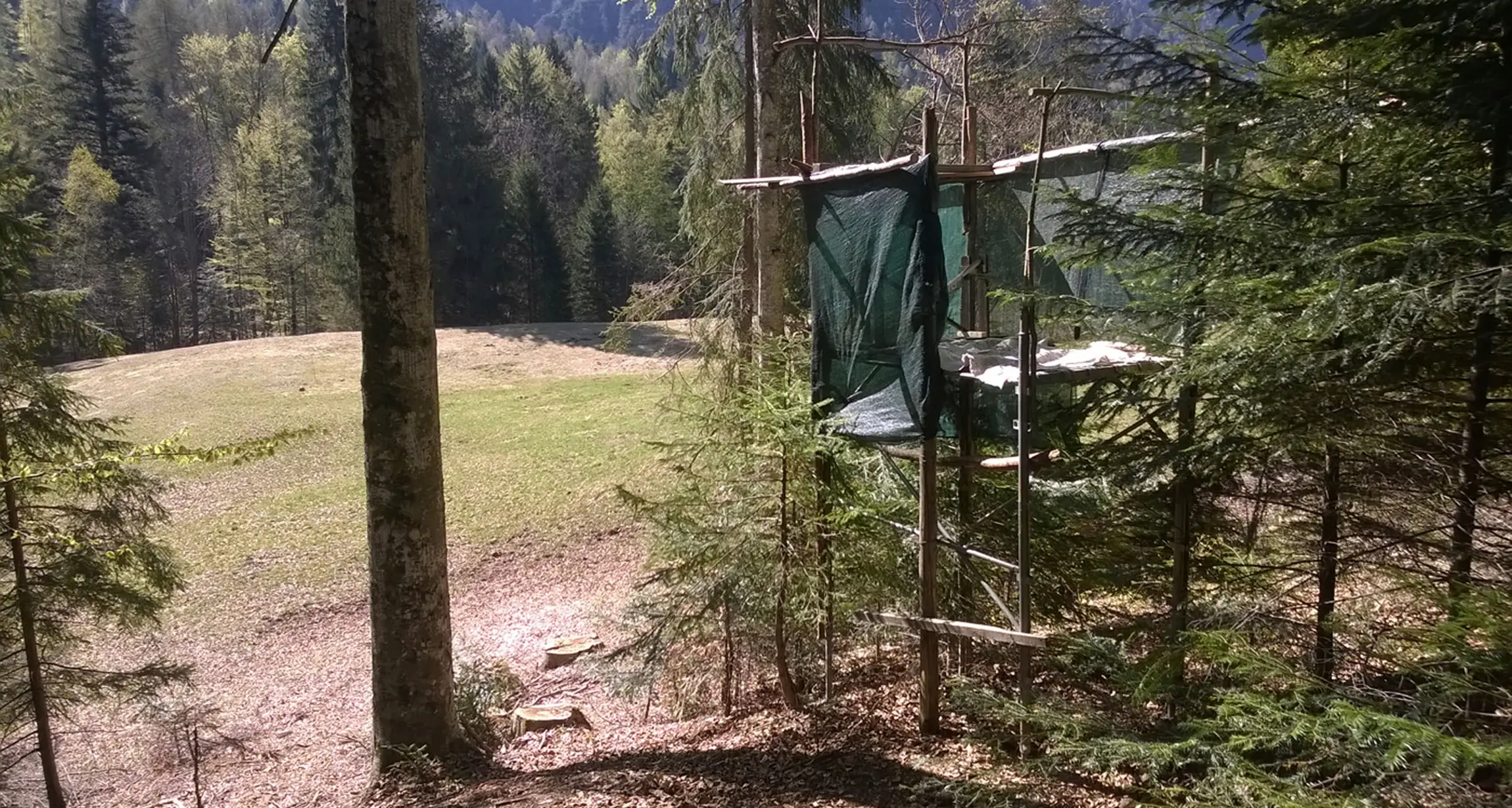 Capanni per cacciare, bruttura in Val di Sella