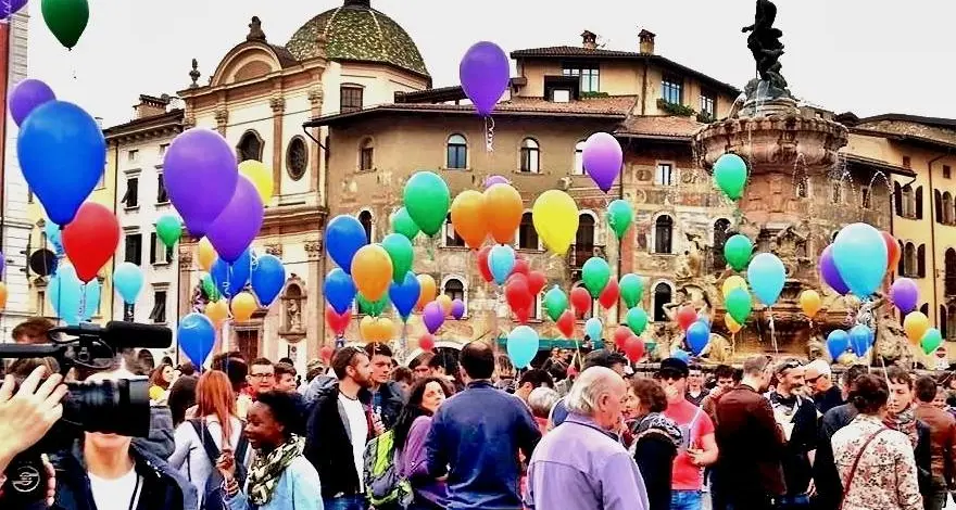 Legge contro l'omofobia Alle 18 flash mob di Arcigay