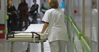 Vicenza, gara tra medici e infermieri a chi inserisce più cannule nei pazienti
