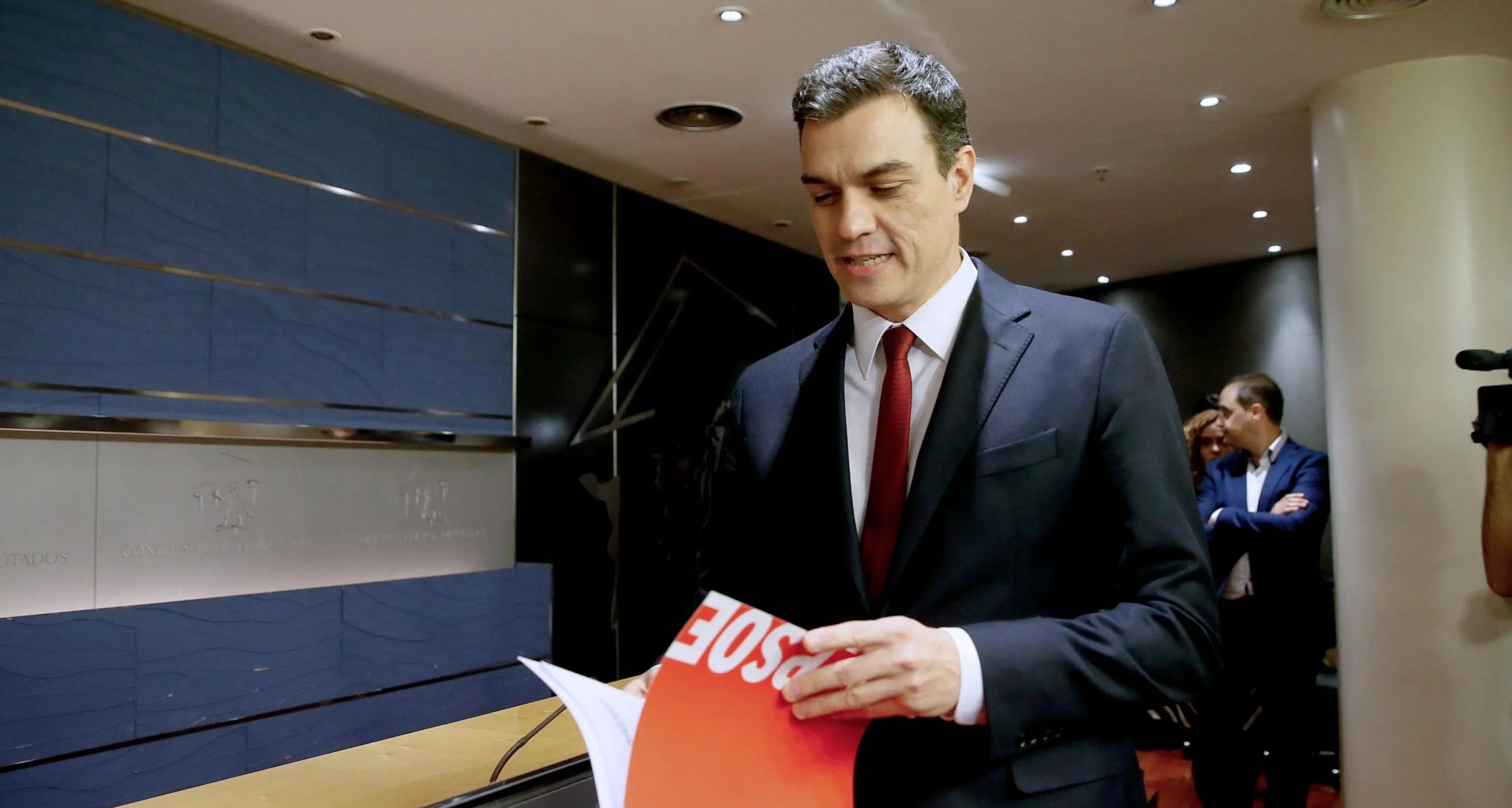 Spagna, il socialista Sanchez tenta di formare il governo