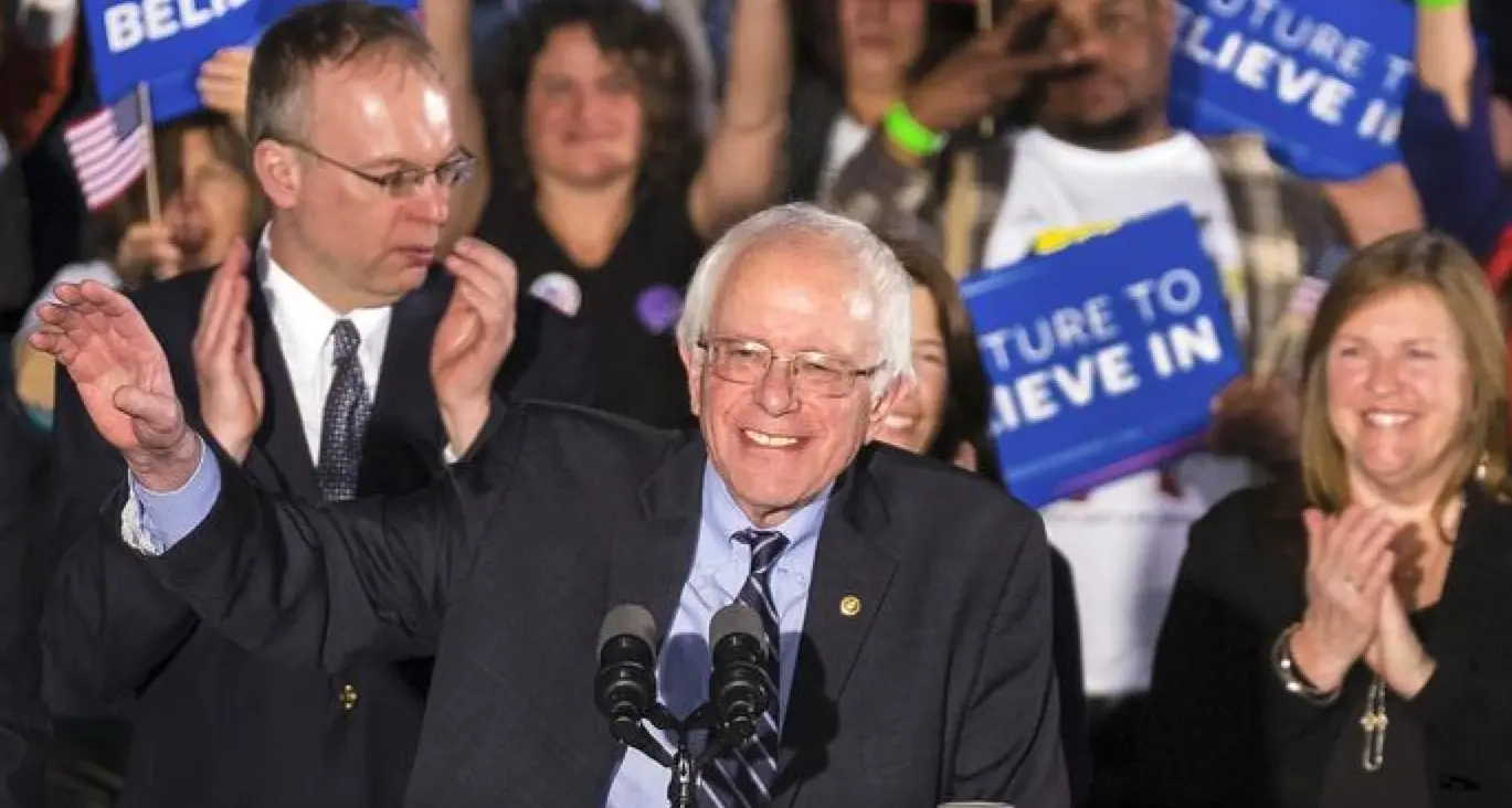 Primarie Usa, batosta per Hillary Clinton Il New Hampshire sceglie Sanders e Trump