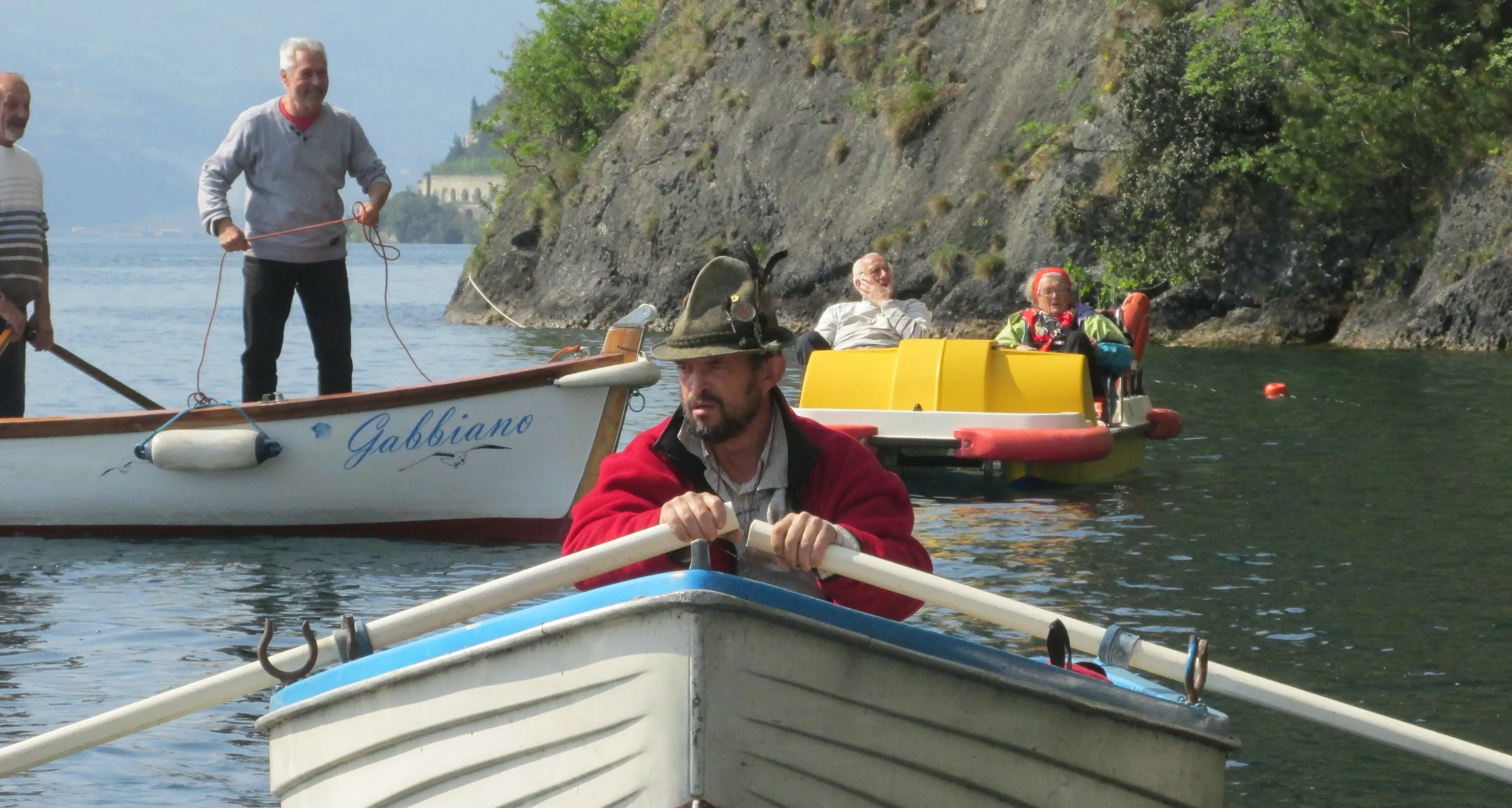 Riva, i «Barcaroi» e il futuro di un rito che piacerebbe anche ai turisti