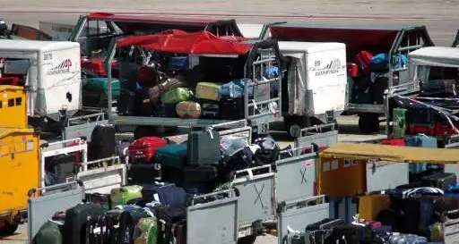 Aeroporti e bagagli persi. I consigli della polizia