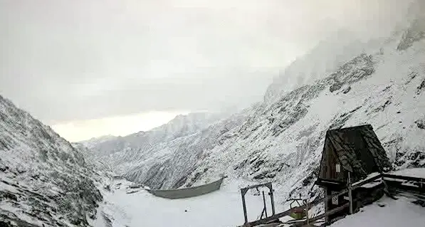 Tragedia tra Piemonte e Valle d'Aosta. Morto un escursionista americano. Le guide alpine erano trentine