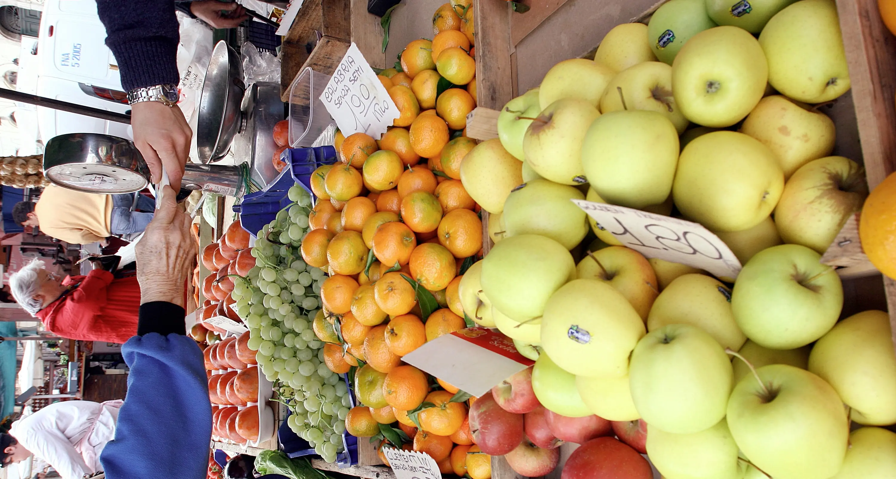 L'allarme dell'esperto: la frutta è grande assente nei ristoranti