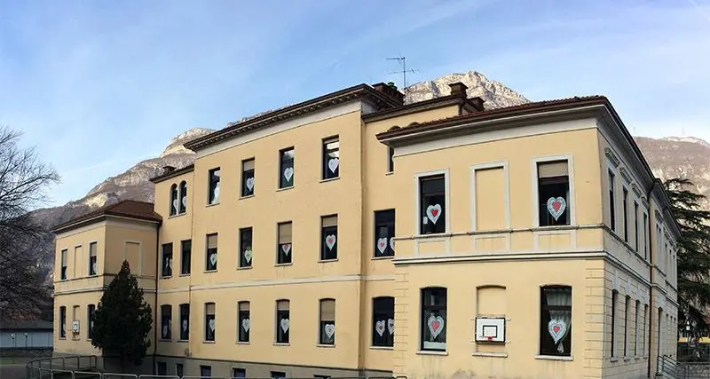 Guido, dai piccoli alunni un addio che viene dal cuore