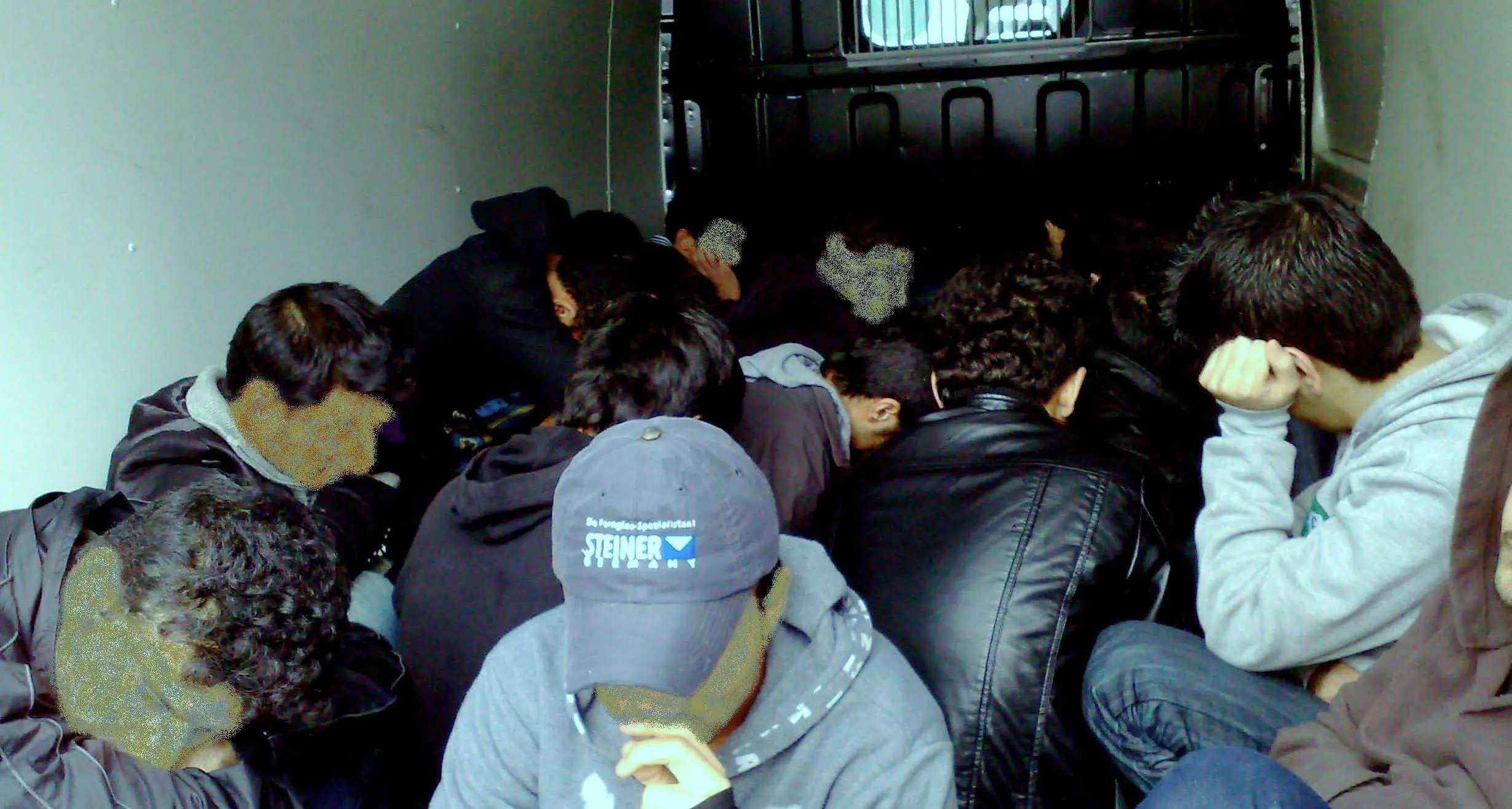 Immigrazione clandestina Arrestati 2 «passatori»