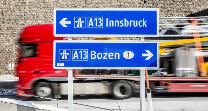 L'Austria controllerà i valichi e non esclude le «recinzioni»