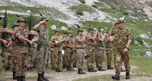 Terrorismo, al Brennero e a San Candido schierati gli alpini al Brennero