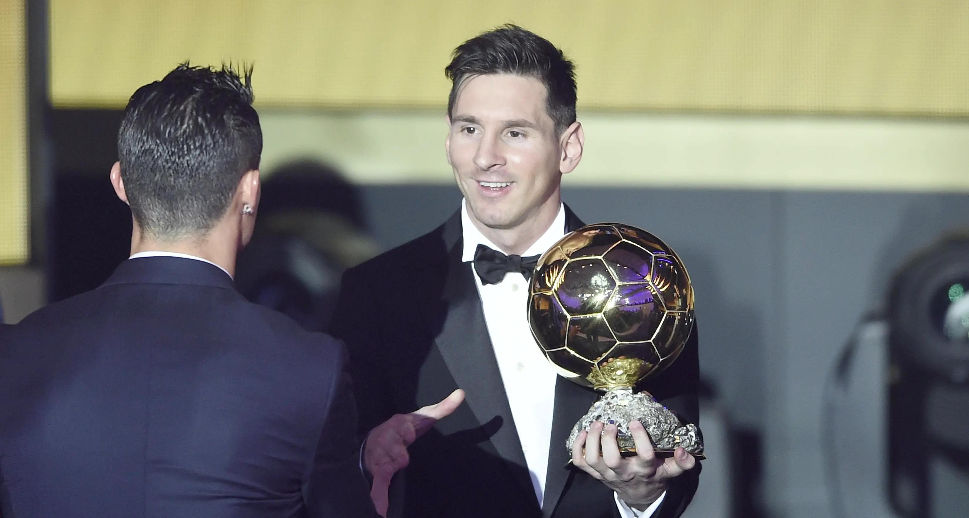 Leo Messi superstar quinto pallone d'oro