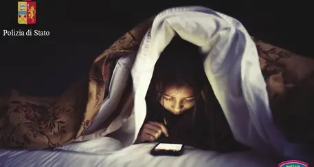 Un adolescente su 4 sempre online
