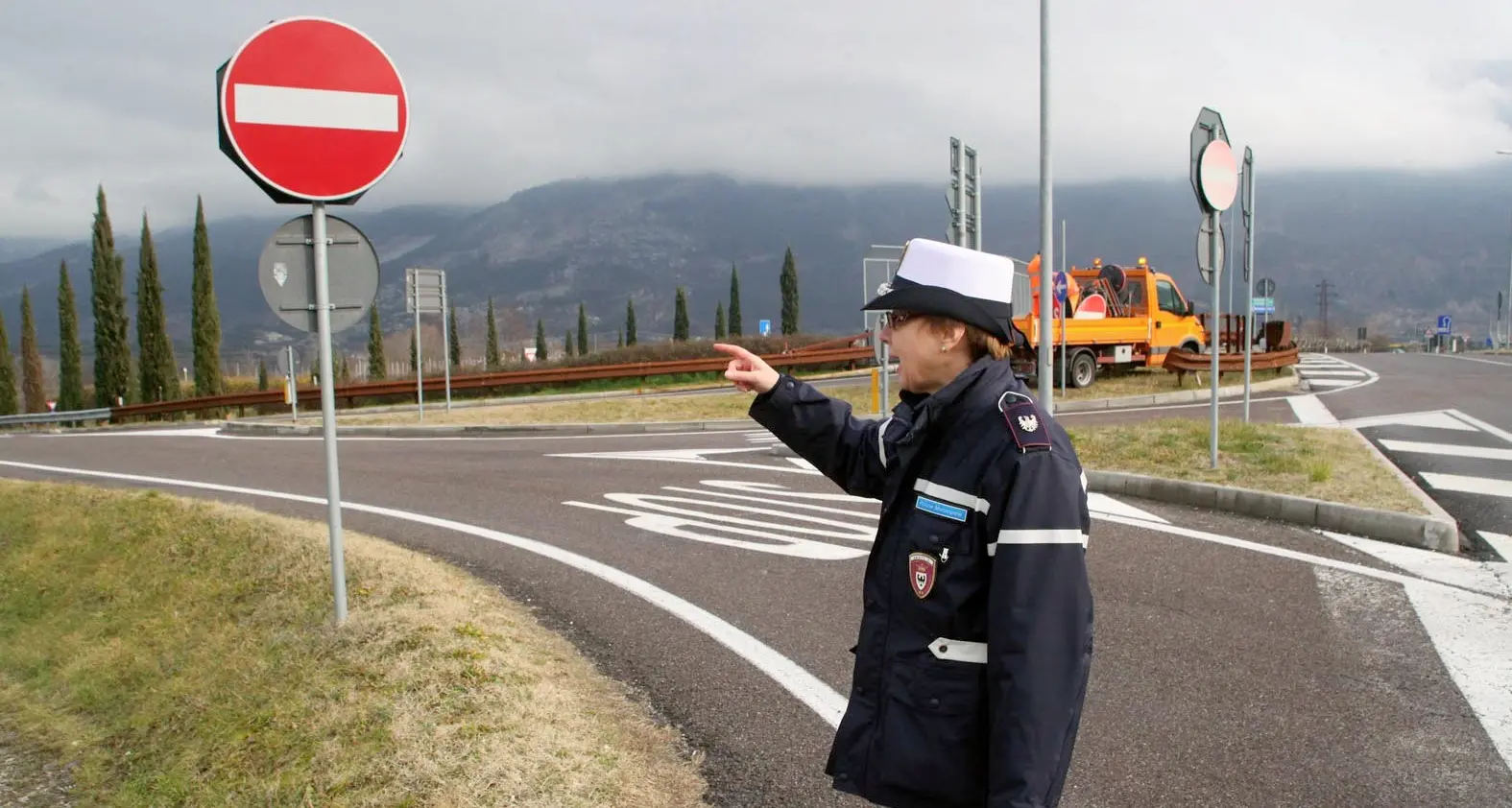 Automobilisti contromano «Troppi sono distratti»