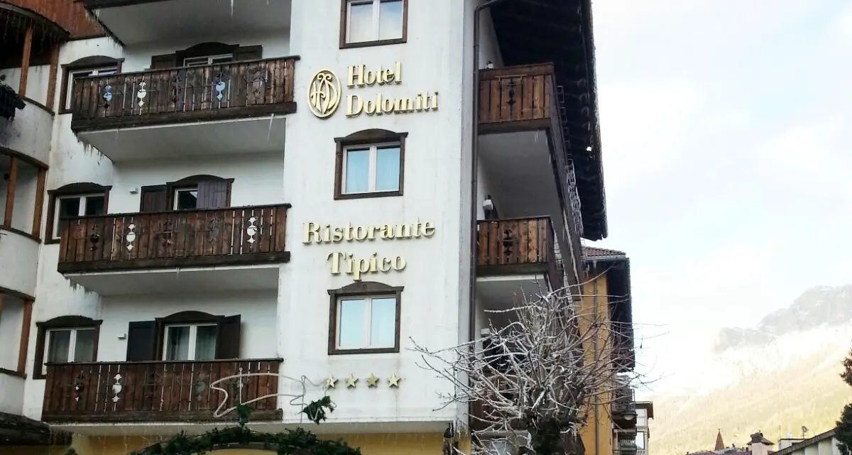 Moena, incendio hotel Dolomiti